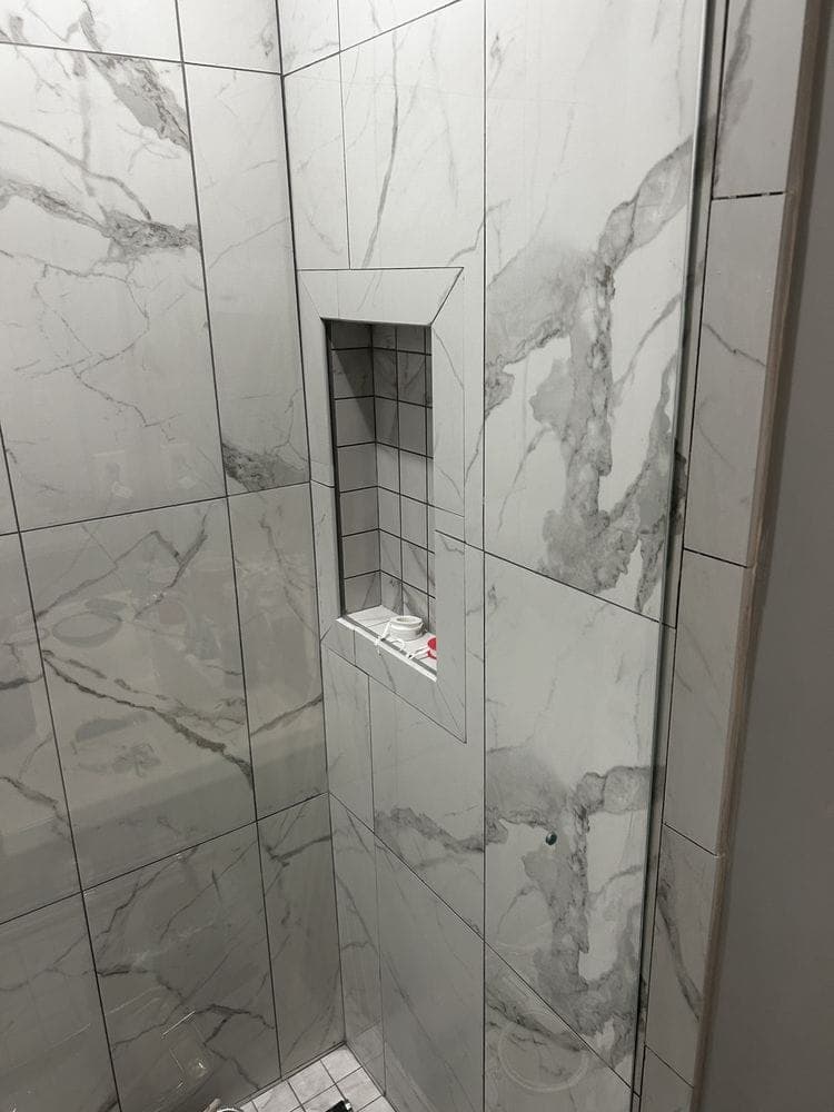 Tiled shower niche